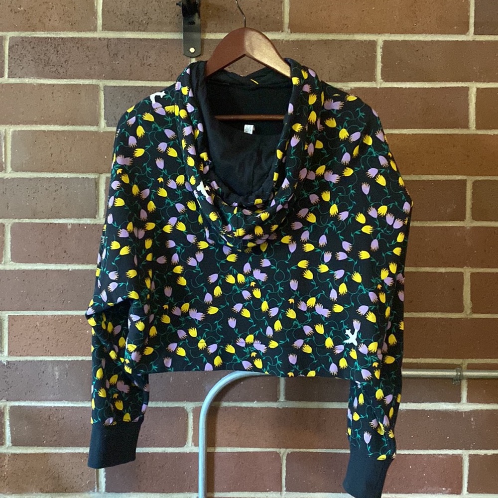 NWOT Adidas cropped floral hoodie - Picture 8 of 8